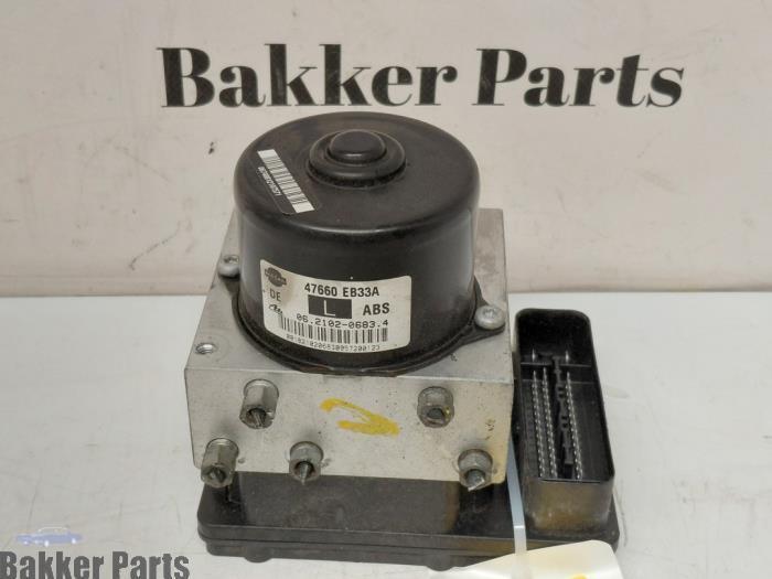 Pompe ABS d'un Nissan Navara, Autos : Pièces & Accessoires, Électronique & Câbles, Nissan, Utilisé, 3 mois de garantie