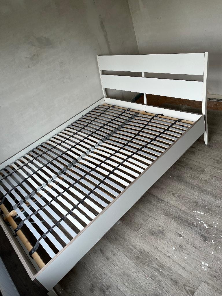 Bed Ikea Trysil 160x200, Maison & Meubles, Chambre à coucher | Lits, Utilisé, Deux personnes, 160 cm, 200 cm, Bois, Blanc, Enlèvement