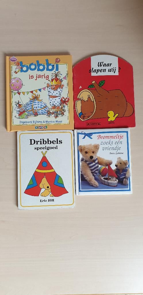 Boek : Kinderboekjes 4 stuks, Ophalen of Verzenden, Zo goed als nieuw