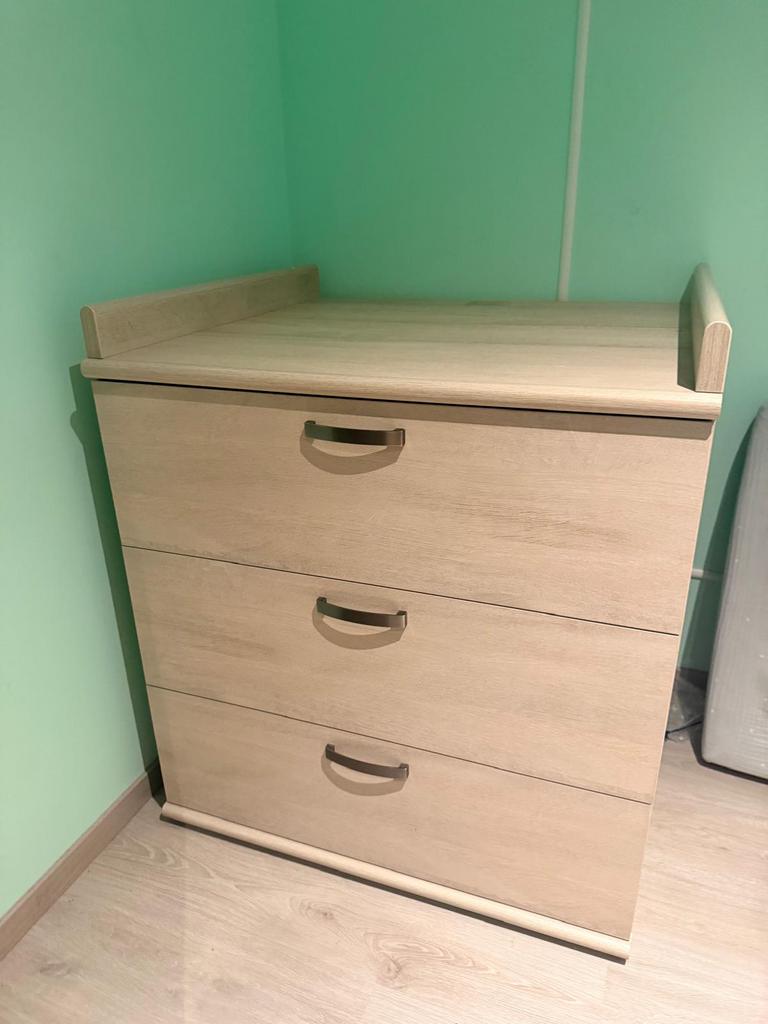 Commode voor babykamer, Ophalen, Zo goed als nieuw