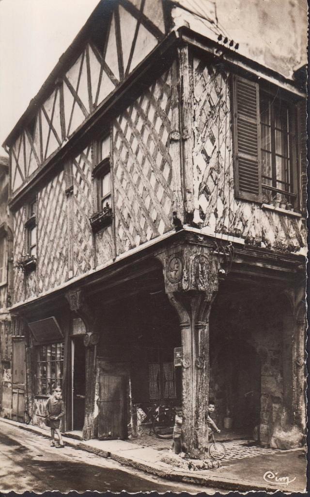 1957 - FRANKRIJK - Sens: Vieille Maison du Pilier, Verzamelen, Postkaarten | Buitenland, Gelopen, Frankrijk, 1940 tot 1960, Verzenden