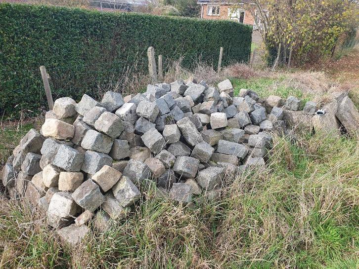 pavés de rue anciens - à vendre (lot complet ou à l'unité), Jardin & Terrasse, Pavé & Dalles, Comme neuf, Autres types, Pierre naturelle