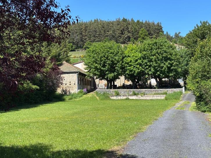 Monastère prêt à vivre avec gîte et maison privée, Immo, Étranger, France, Autres types, Village, Ventes sans courtier