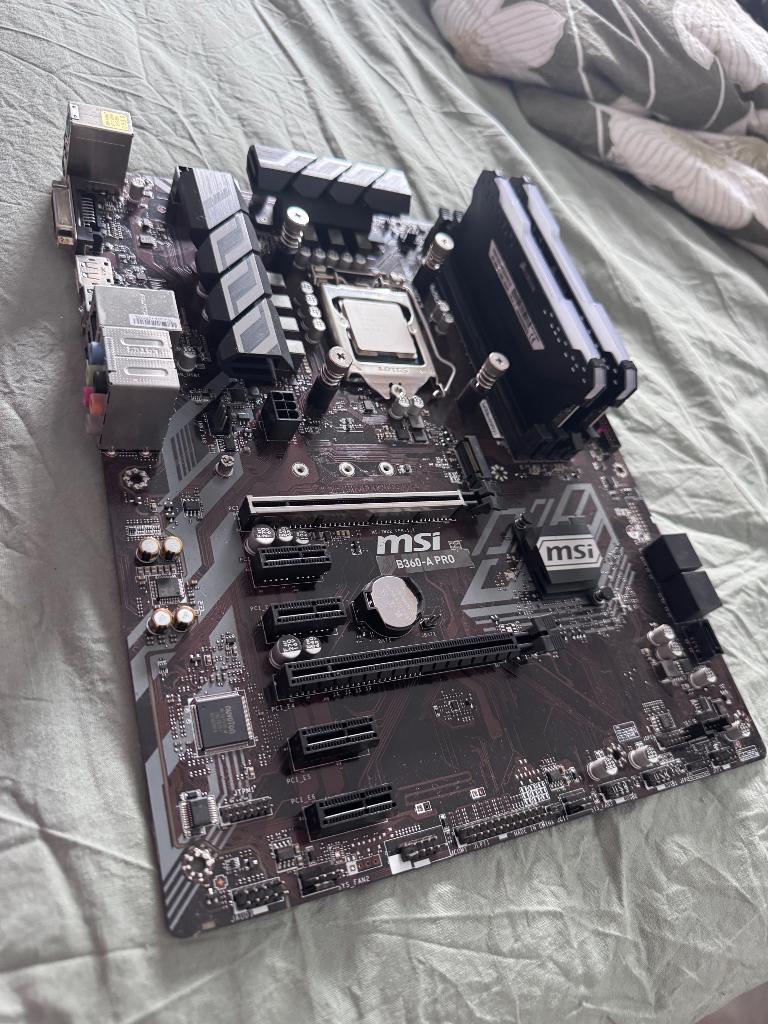 Gaming set MSI B360-A PRO + i5-9600K, Computers en Software, Moederborden, DDR4, Ophalen of Verzenden, Zo goed als nieuw, ATX