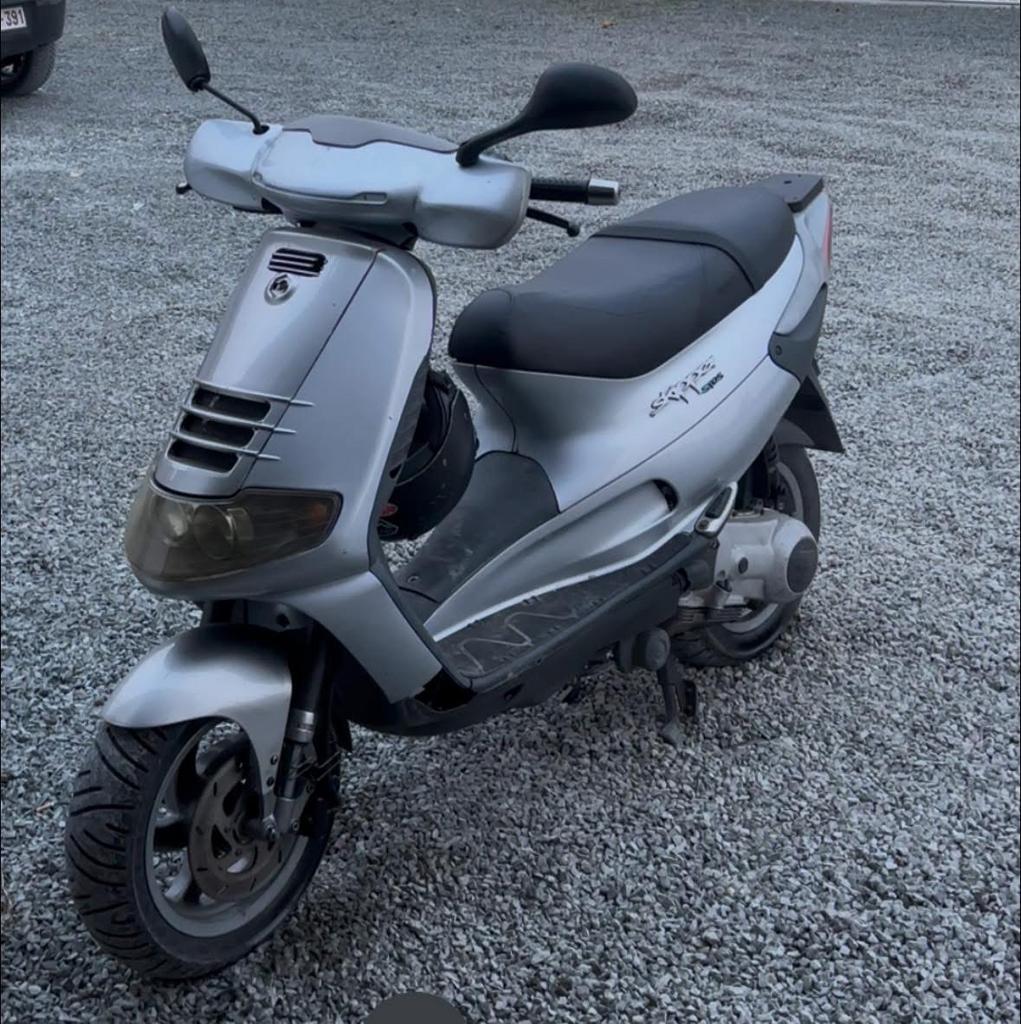 Scooter kapot? Laat het maken bij ons!, Fietsen en Brommers, Scooters | Piaggio, Ophalen, Zo goed als nieuw