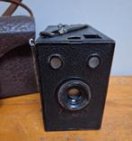 Vintage boxcamera in lederen tas, TV, Hi-fi & Vidéo, Appareils photo analogiques, Enlèvement, Utilisé, Compact, Autres Marques