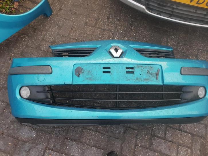 RENAULT MODUS VOORBUMPER BJ 2006, Auto-onderdelen, Carrosserie, Bumper, Voor, Gebruikt, Ophalen of Verzenden