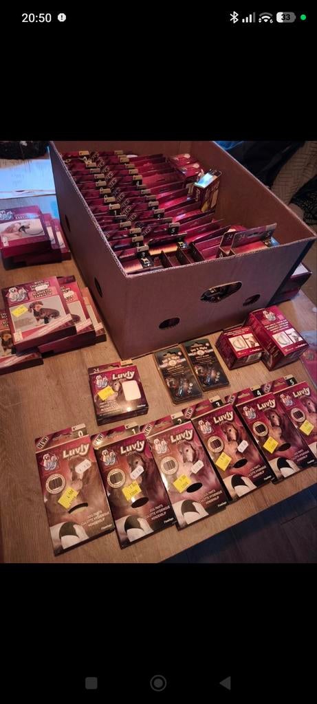 Hondenbroekjes en inleggers, Envoi