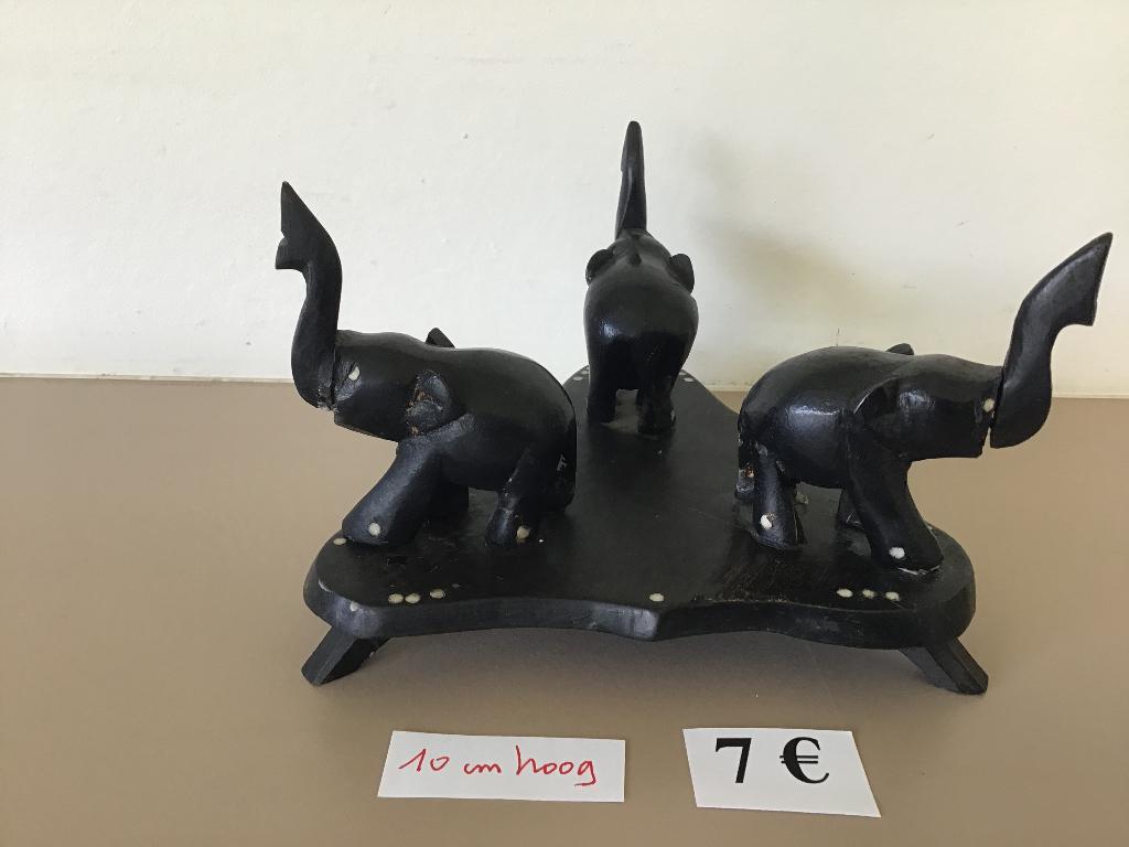 2 beeldjes van olifanten voor slechts 7 euro per beeldje, Verzamelen, Dierenverzamelingen, Ophalen of Verzenden, Zo goed als nieuw