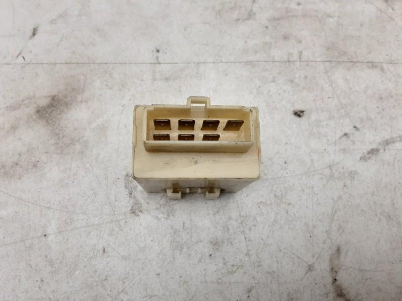 DIVERS RELAIS Mazda 323 F (BA14) (|3211206320|BG3F66830|), Utilisé, Mazda