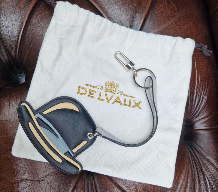 Prachtige Delvaux Magritte charm, sleutelhanger, Handtassen en Accessoires, Tassen | Damestassen, Ophalen of Verzenden