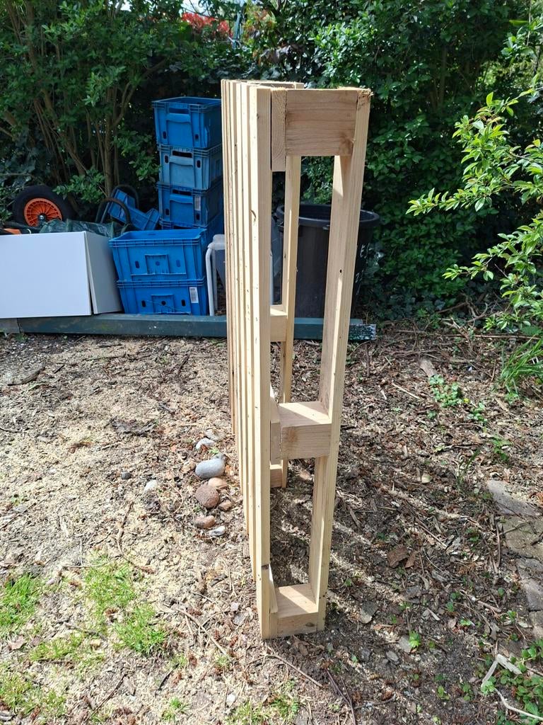 7 palettes neuves jamais utilisées