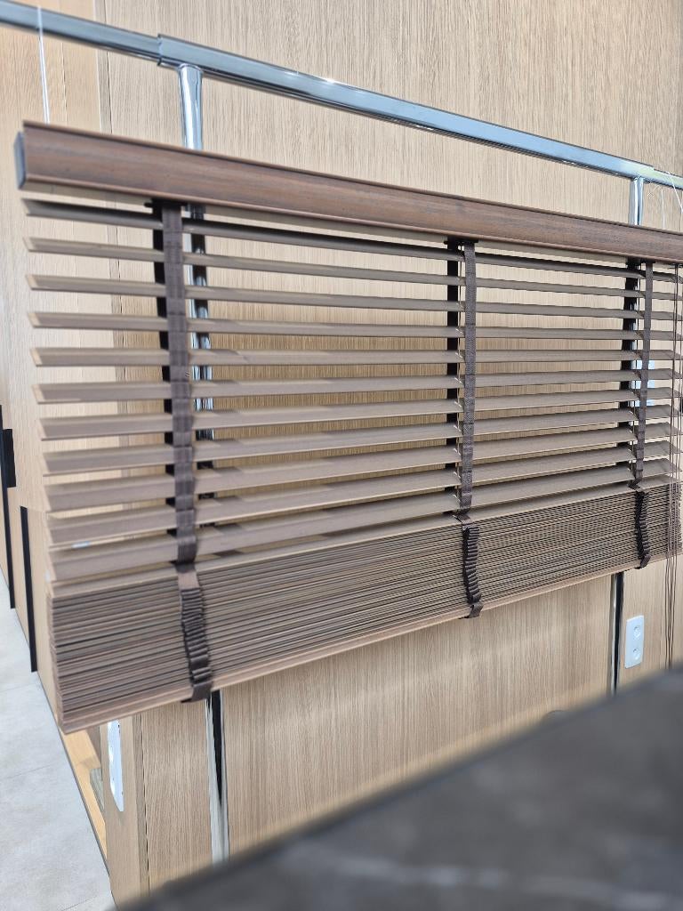 Houten lamellen, Maison & Meubles, Ameublement | Rideaux & Stores à lamelles, Neuf, 200 cm ou plus, 100 à 150 cm, Brun, Enlèvement