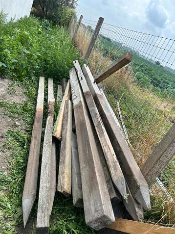 weidepalen en hoekbalken, Enlèvement, Comme neuf, Bois dur