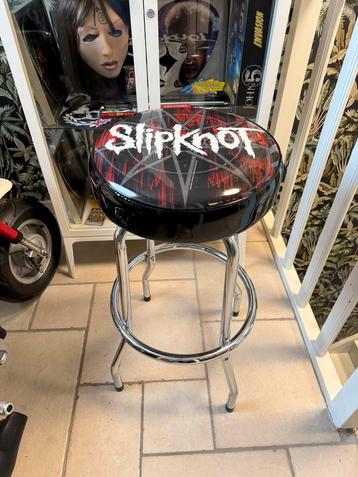 Slipknot barkruk beschikbaar voor biedingen