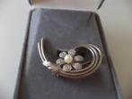 vintage broche, 4 tot 7 cm, Ophalen of Verzenden, Zo goed als nieuw, Met parel