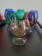 6 verres colorés à cognac vintage, Antiquités & Art, Envoi