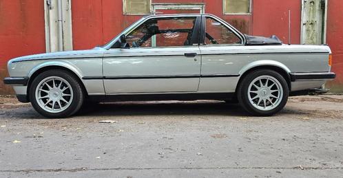 BMW E30 323I, Auto's, BMW, Particulier, ABS, Centrale vergrendeling, Radio, Zwart, Zwart, Ophalen