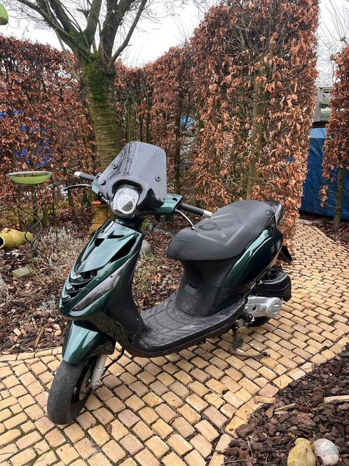 Scooter piaggio zip 4T euro 5 50cc 25kmh injectie, Fietsen en Brommers, Scooters | Piaggio, Zip, Ophalen