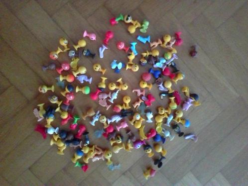 131 Aldi emoji-figuurtjes (Goede staat), Verzamelen, Supermarktacties, Aldi, Ophalen