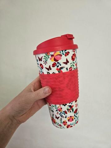 Thermosbeker beschikbaar voor biedingen