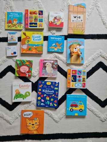 Pakket van 16 peuterboekjes beschikbaar voor biedingen