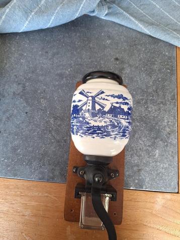 moulin à café de collection  beschikbaar voor biedingen