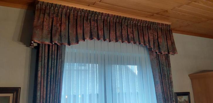 Over gordijnen in nieuwstaat, Huis en Inrichting, Stoffering | Gordijnen en Lamellen, Zo goed als nieuw, Ophalen
