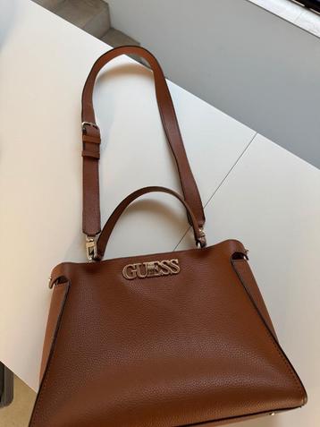 Guess handtas cognac beschikbaar voor biedingen