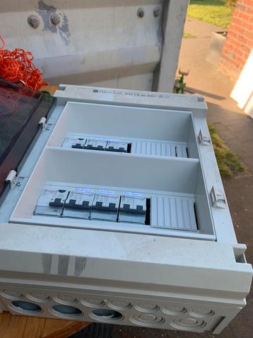 Zekering kast, Doe-het-zelf en Bouw, Ophalen, Zo goed als nieuw