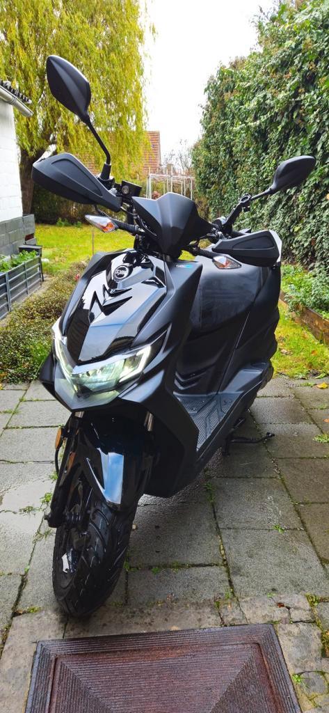 NOUVEAU SYM AVEC 4 RX, Vélos & Vélomoteurs, Scooters | SYM, Neuf, Classe A (25 km/h), Essence, Enlèvement