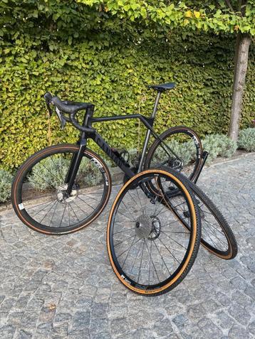 Canyon Inflite CF SL 7 - Maat M (Koersfiets + Gravelfiets) beschikbaar voor biedingen
