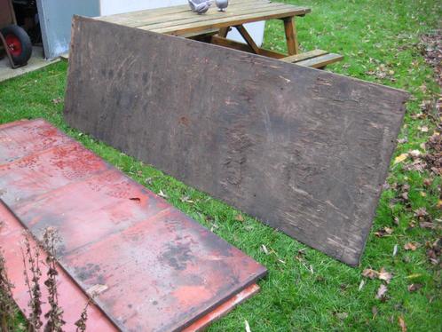 3 stukken betonplex 30mm 3 cm planken, Doe-het-zelf en Bouw, Hout en Planken, Gebruikt, Plank, 25 tot 50 mm, Ophalen
