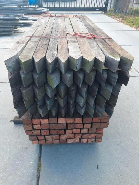 Gebruikte  hardhouten  palen  8x8x215cm beschoeiing, Tuin en Terras, Palen, Balken en Planken, Gebruikt, Palen, Ophalen