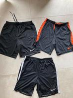 Nike shorts maat Large, Comme neuf, Noir, Football, Enlèvement ou Envoi