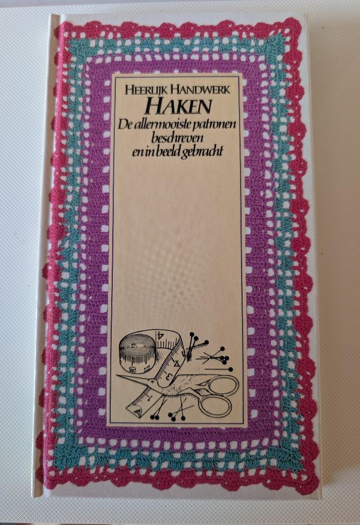 Heerlijk Handwerk: Haken, Boeken, Hobby en Vrije tijd, Zo goed als nieuw, Breien en Haken, Ophalen of Verzenden