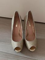Gouden hakken van guess maatje 38, Pumps, Ophalen of Verzenden, Gedragen, Overige kleuren