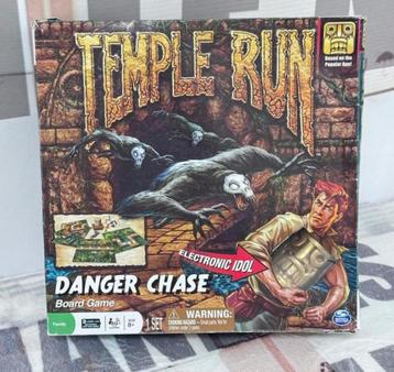 Jeu de plateau Temple Run Danger Chase - Jeu Temple Temples, Trois ou quatre joueurs, Enlèvement ou Envoi, Neuf