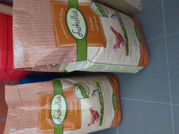 10kg hondeneten Lukulles met kip en vis  beschikbaar voor biedingen