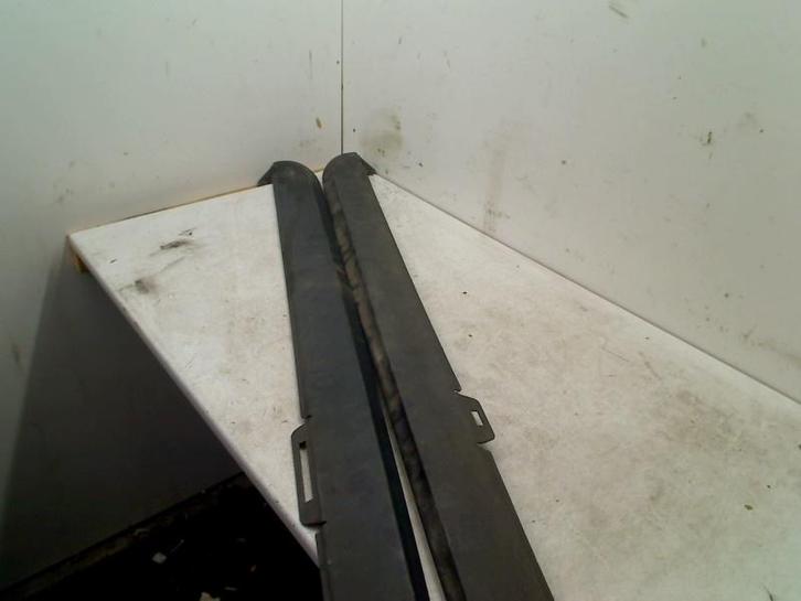 SIDESKIRT SET GTD GTI Volkswagen Golf VI (5K1) (5K0853855B), Auto-onderdelen, Carrosserie, Volkswagen, Gebruikt