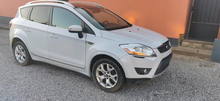 Ford Kuga automaat, Auto's, Ford, Particulier, Kuga, 4x4, Bluetooth, Elektrische ramen, Isofix, Navigatiesysteem, Panoramadak