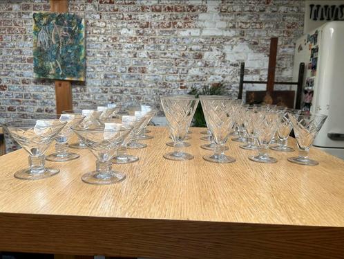 Doyen Prince Charles 26 grands verres cristal, Antiquités & Art, Antiquités | Verre & Cristal