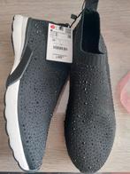 Sneakers Zara maat 39 nog nieuw met etiket prijs 35€, Ophalen, Sneakers, Zara, Zwart