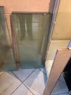 diverse glazen vitrinekast leggers, Ophalen