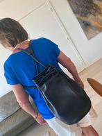 Delvaux bucketbag, zwart, kalfsleder, Handtassen en Accessoires, Tassen | Damestassen, Ophalen of Verzenden, Zo goed als nieuw