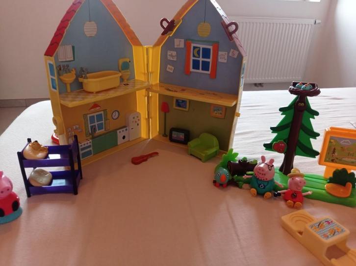 Peppa Pig huis en kampeertripje, Kinderen en Baby's, Speelgoed | Poppenhuizen, Ophalen