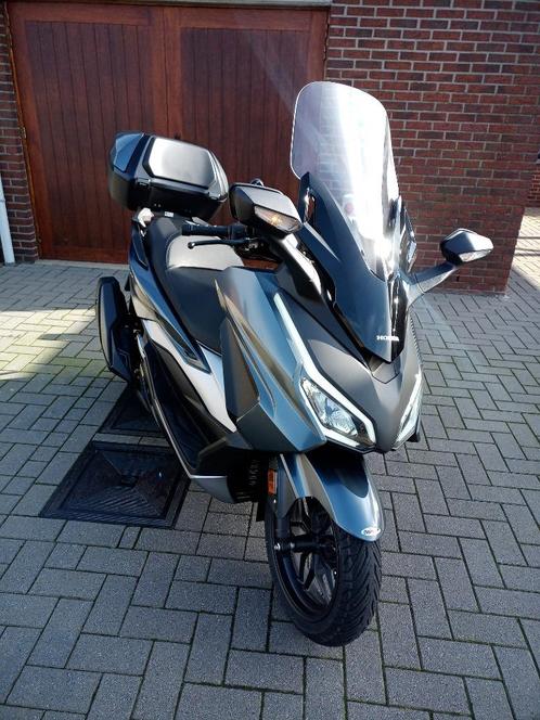 Honda Forza 350 Maxi Scooter, Motoren, Motoren | Honda, Particulier, Scooter, 12 t/m 35 kW, 1 cilinder, ABS, LED Verlichting, Traction Control