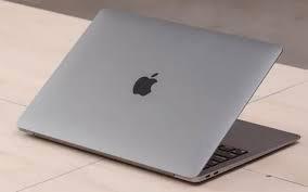 Macbook air  beschikbaar voor biedingen