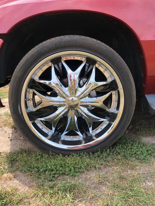 24 inch Chroom velgen met banden UNIEK!, Auto-onderdelen, Banden en Velgen, Band(en), Ophalen