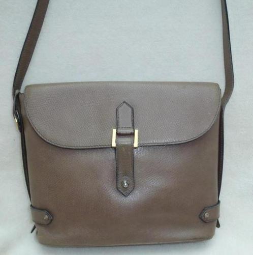 vintage Delvaux schoudertas, Handtassen en Accessoires, Tassen | Damestassen, Gebruikt, Handtas, Beige, Ophalen of Verzenden